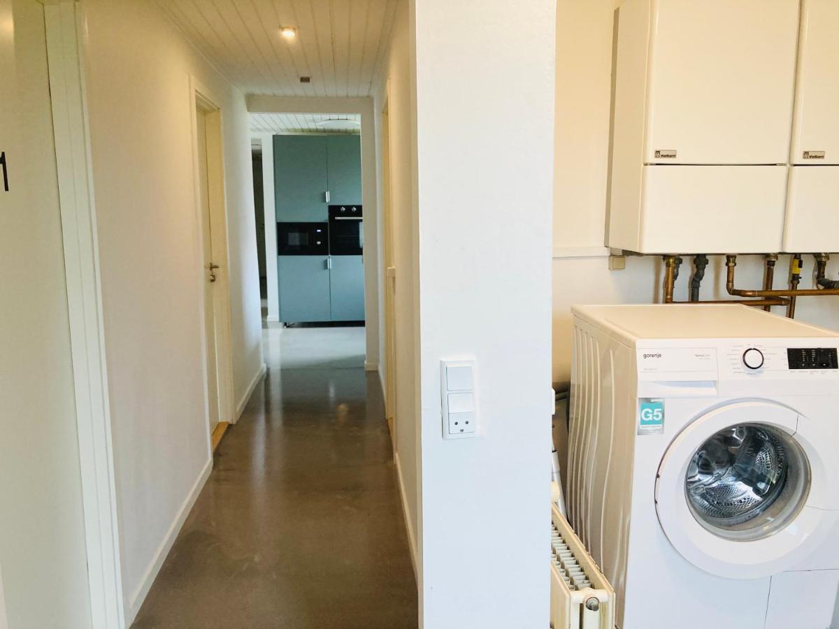 Villa Med Private Vaerelser Delt Badevaerelse/Kokken, Viby Sj. エクステリア 写真