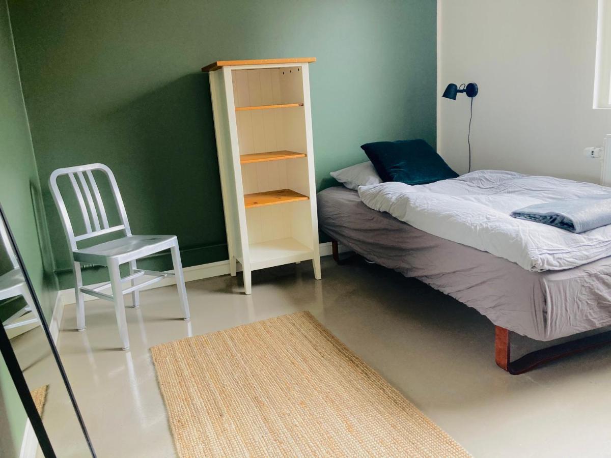 Villa Med Private Vaerelser Delt Badevaerelse/Kokken, Viby Sj. エクステリア 写真