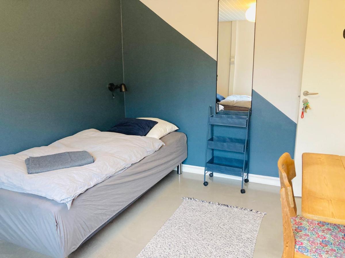 Villa Med Private Vaerelser Delt Badevaerelse/Kokken, Viby Sj. エクステリア 写真