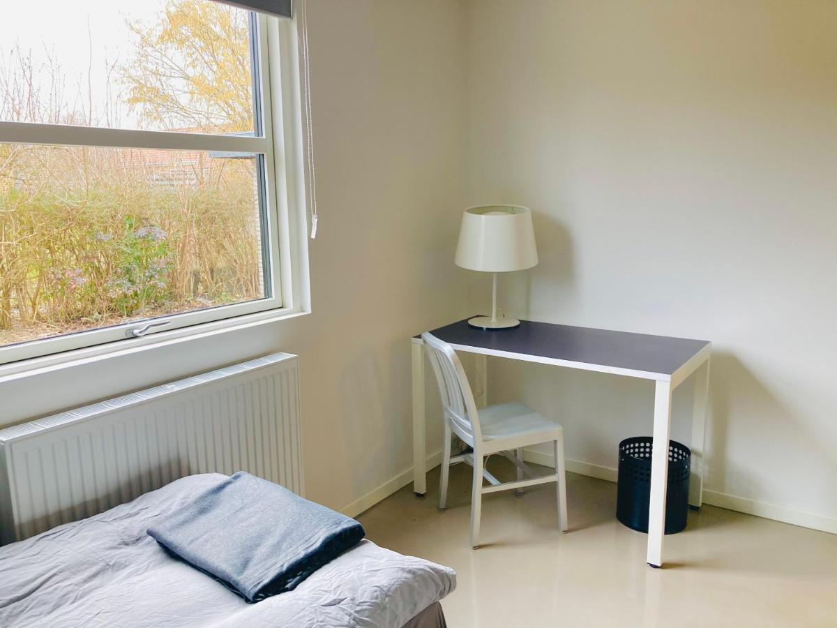 Villa Med Private Vaerelser Delt Badevaerelse/Kokken, Viby Sj. エクステリア 写真